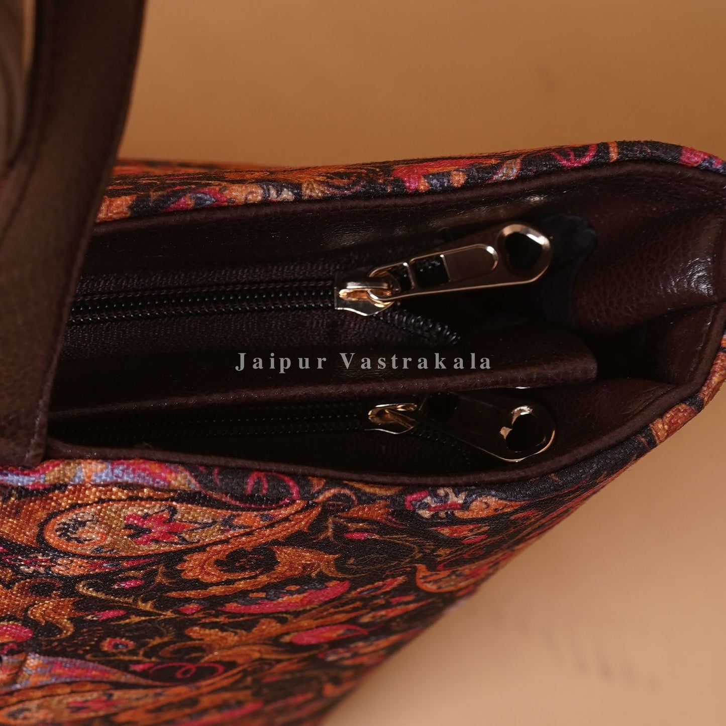 Black Dahlia Jacquard Hand Bag