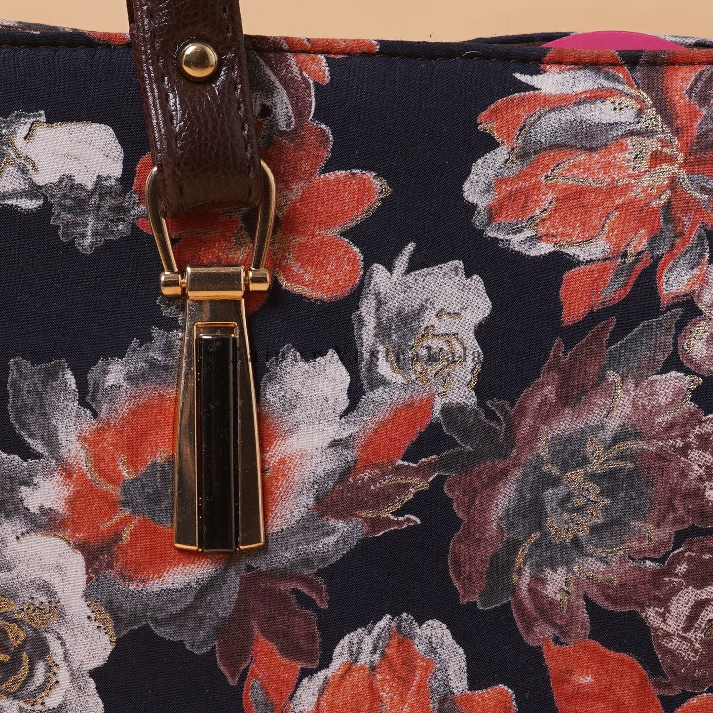 Black Ember Hand Bag with Pouch