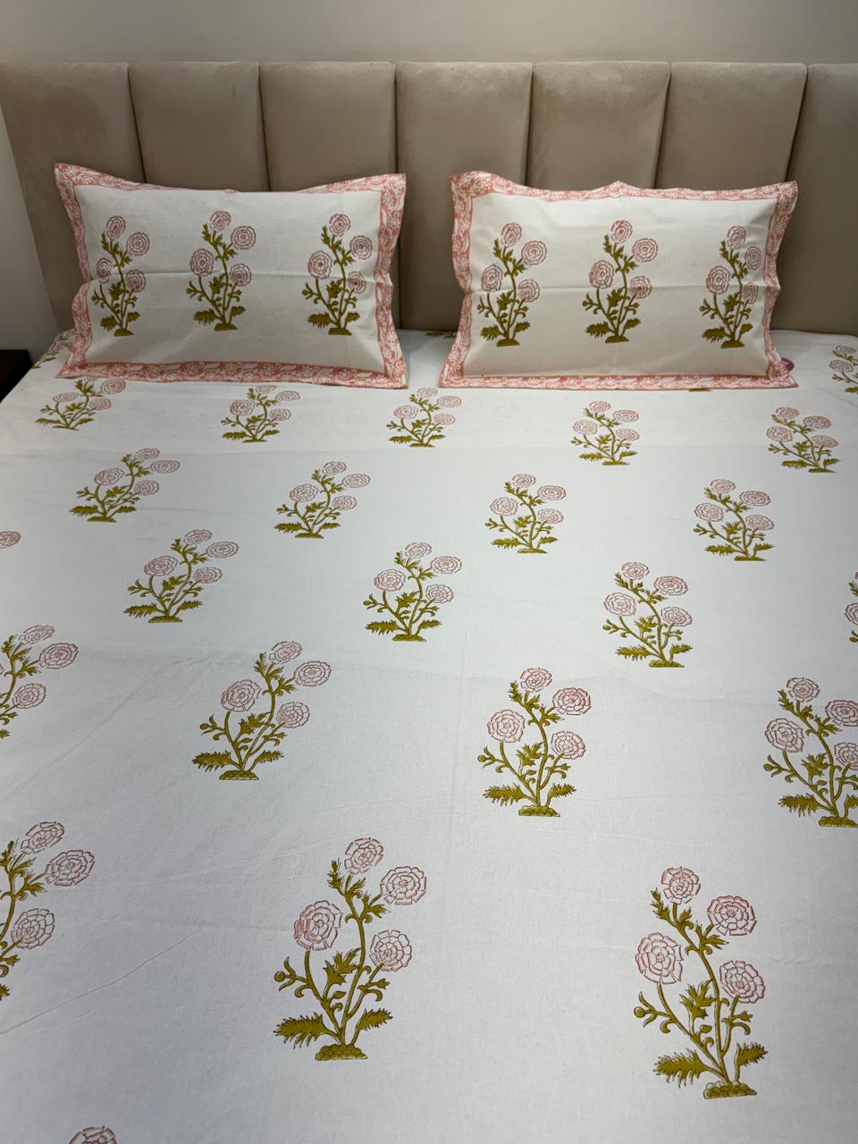Peach Daisy Boota King Bedsheet with Pillow Covers
