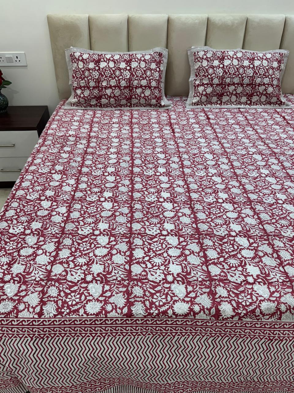 Maroon Jaal King Bedsheet with Pillow Covers
