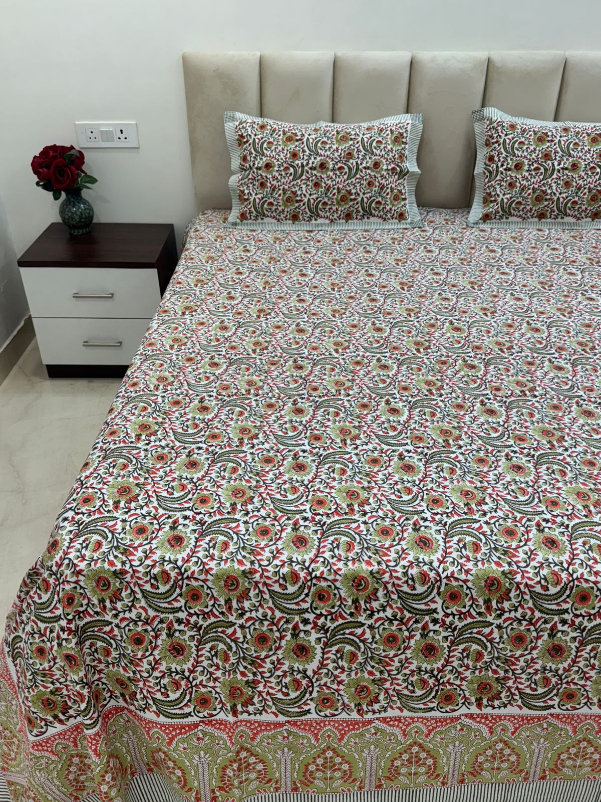 Garden Glow King Bedsheet with Pillow Covers