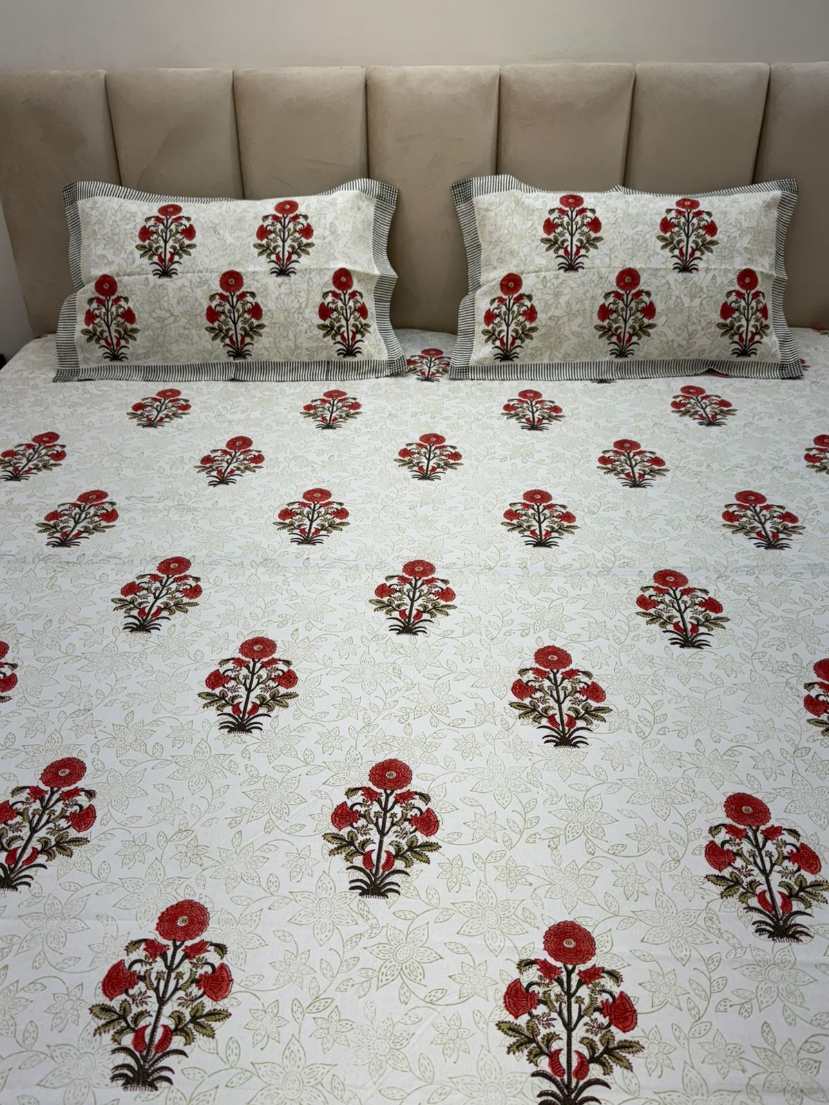Orange Pushp Boota King Bedsheet with Pillow Covers