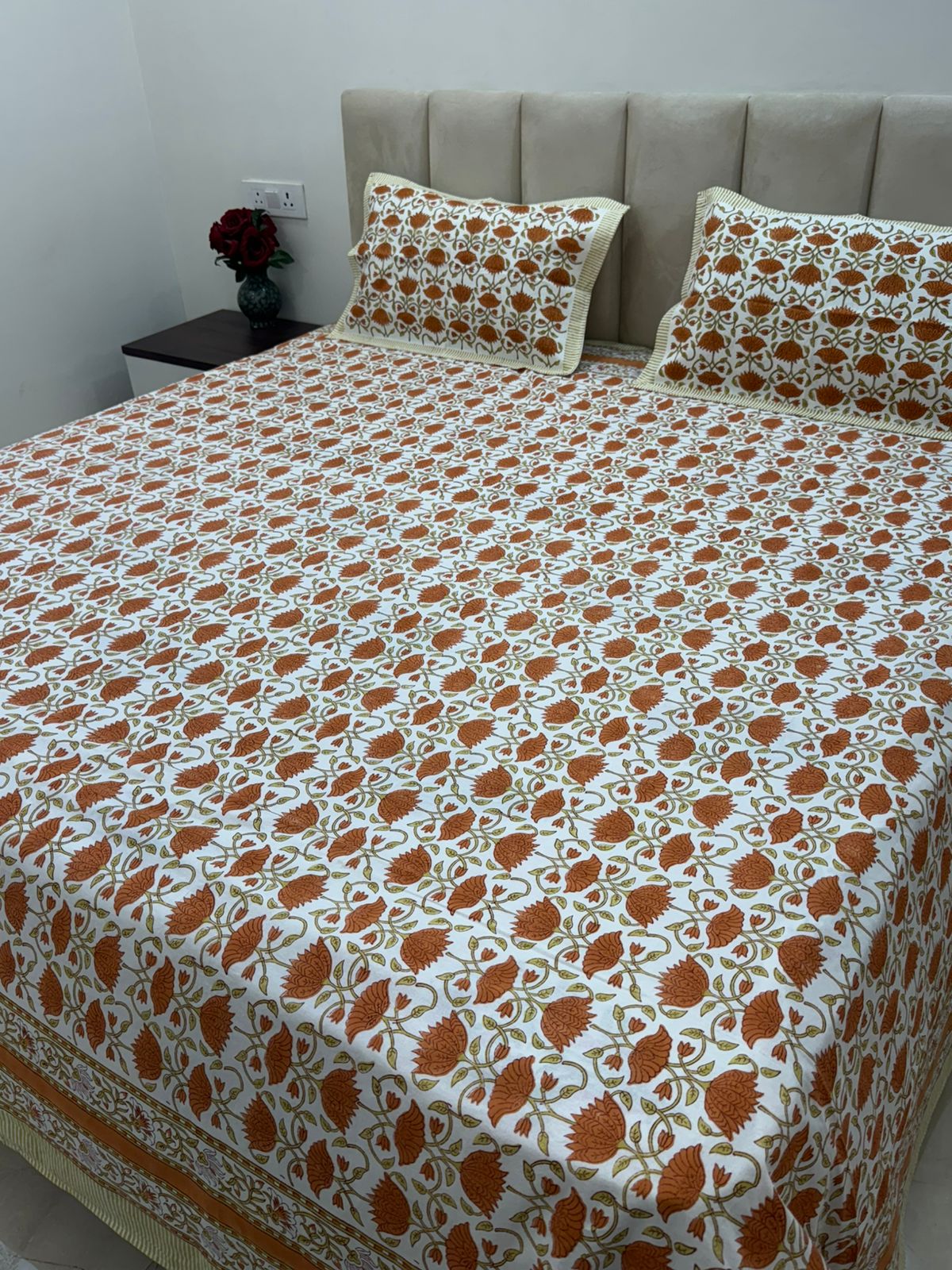 Rust Tulips King Bedsheet with Pillow Covers