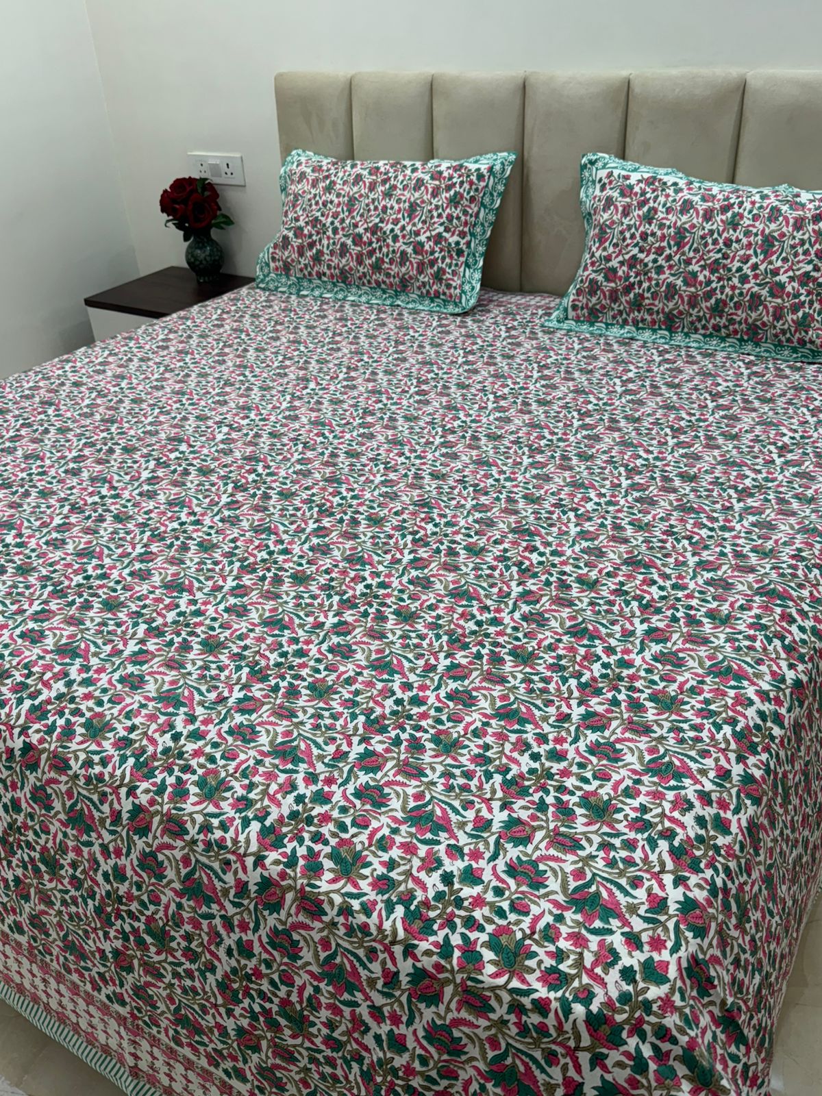 Pink Teal Harmony King Bedsheet with Pillow Covers