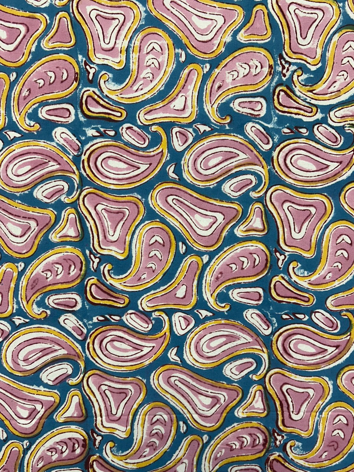 Teal Maze Double Bedsheet with Pillow Covers