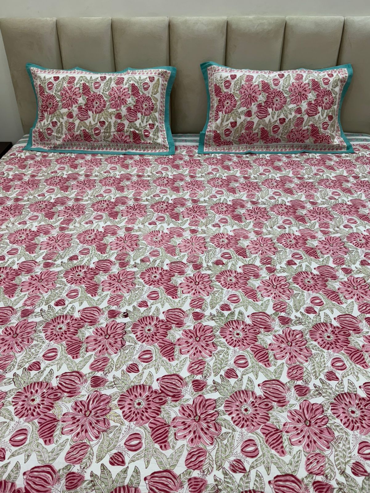 Floral Embrace Double Bedsheet with Pillow Covers