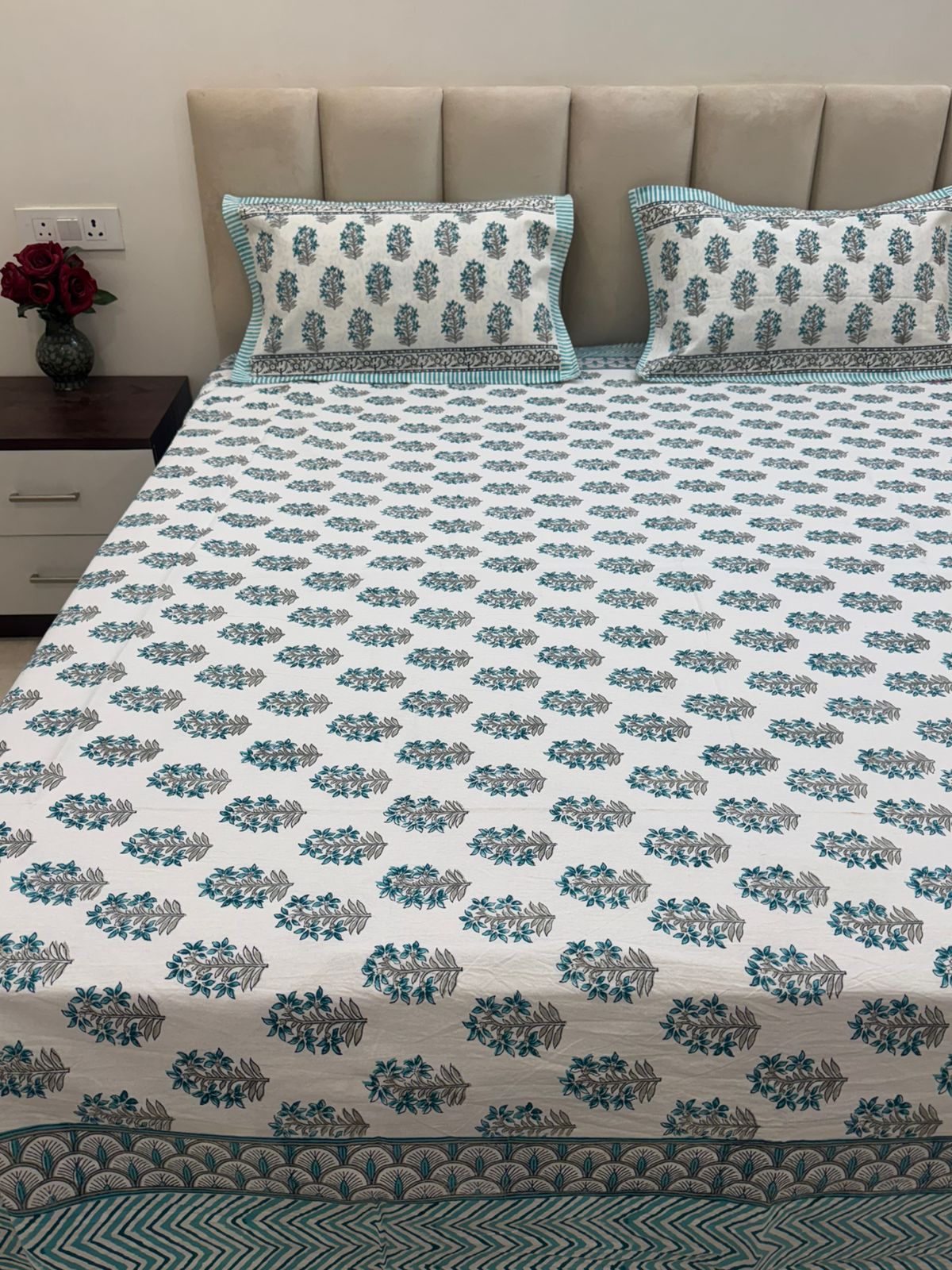 Azure Leaf Booti Double Bedsheet with Pillow Covers