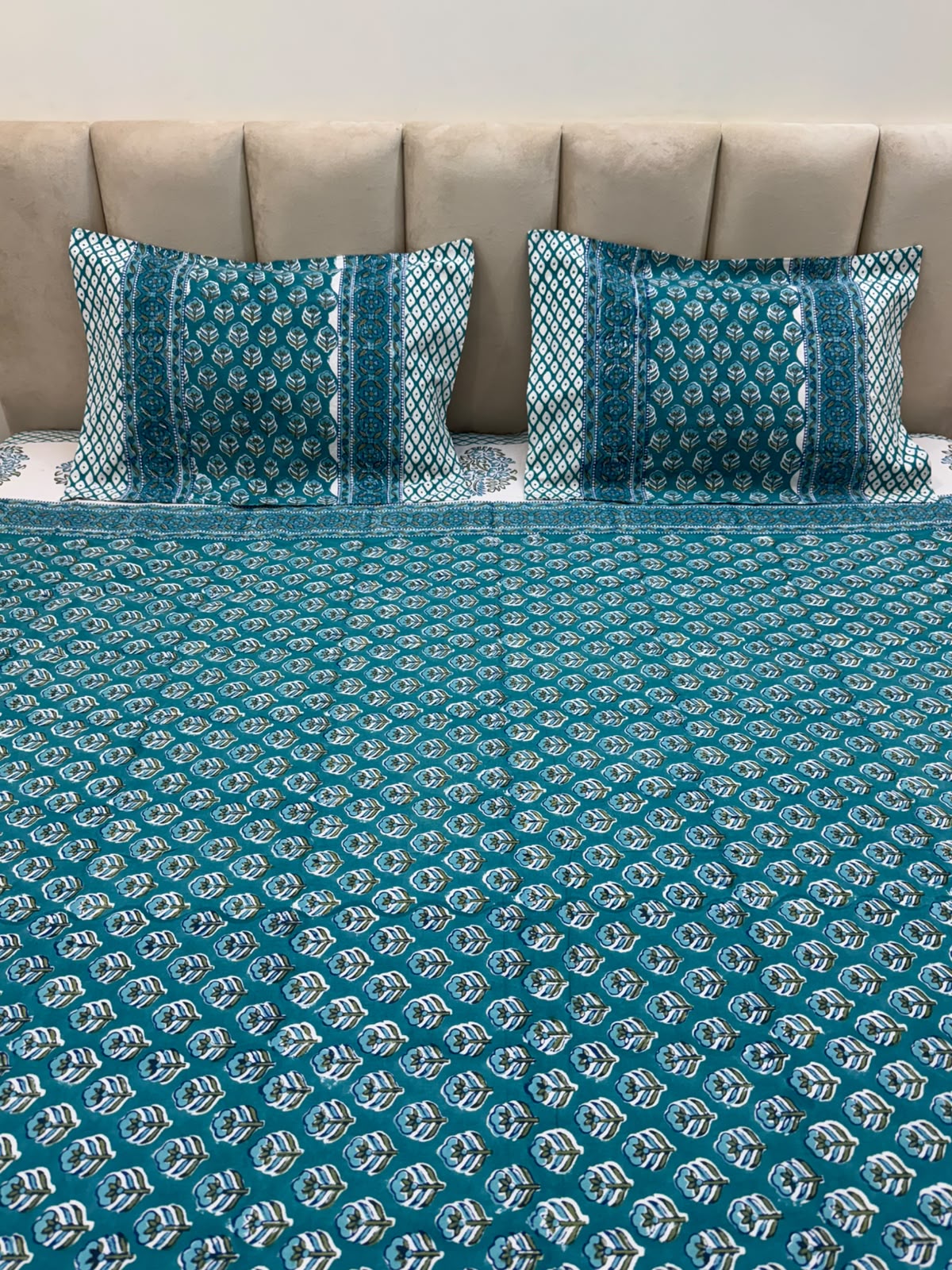 Teal Booti Double Bedsheet with Pillow Covers