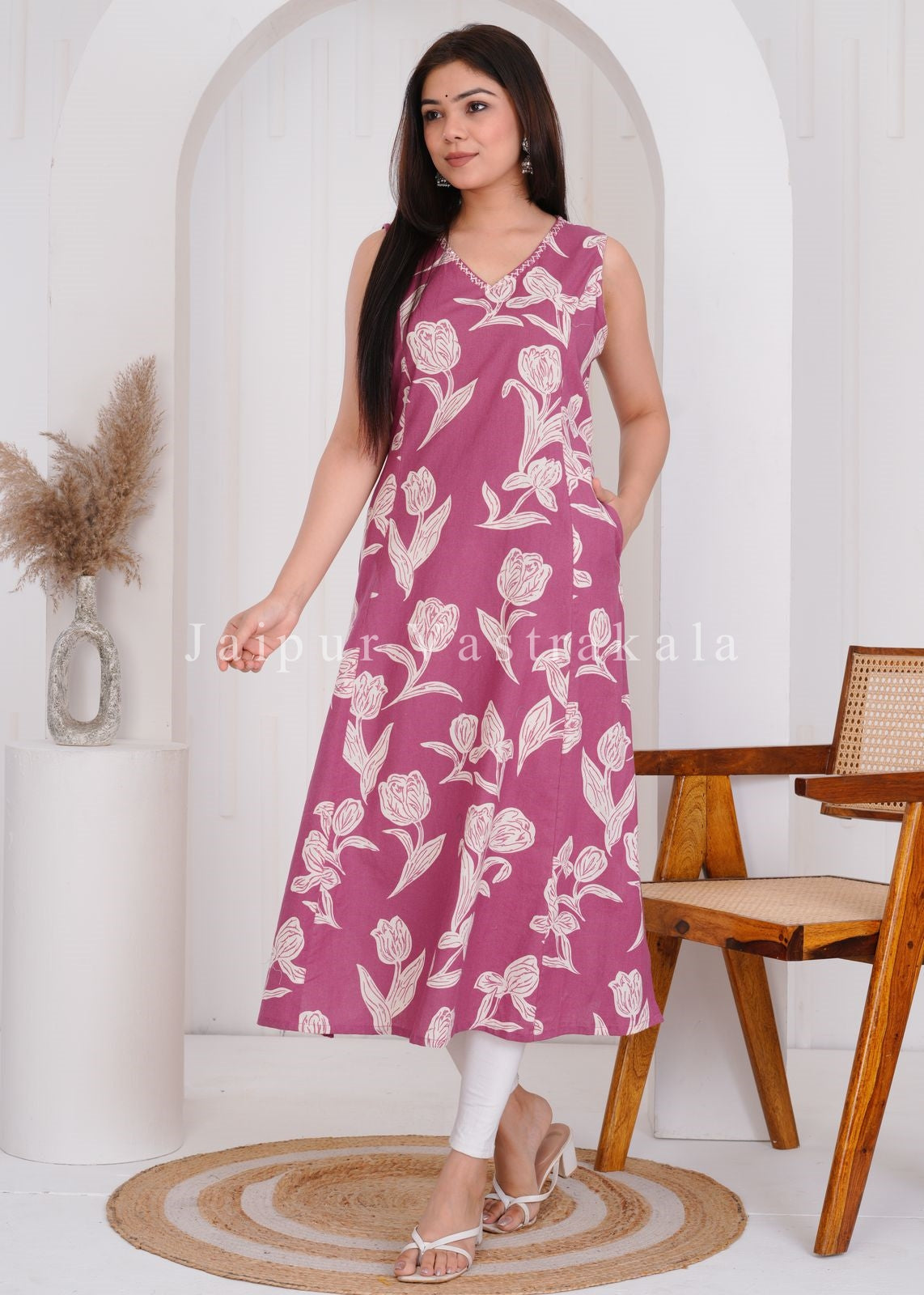 Rosewood Petal Sleeveless Cotton Flex Kurti