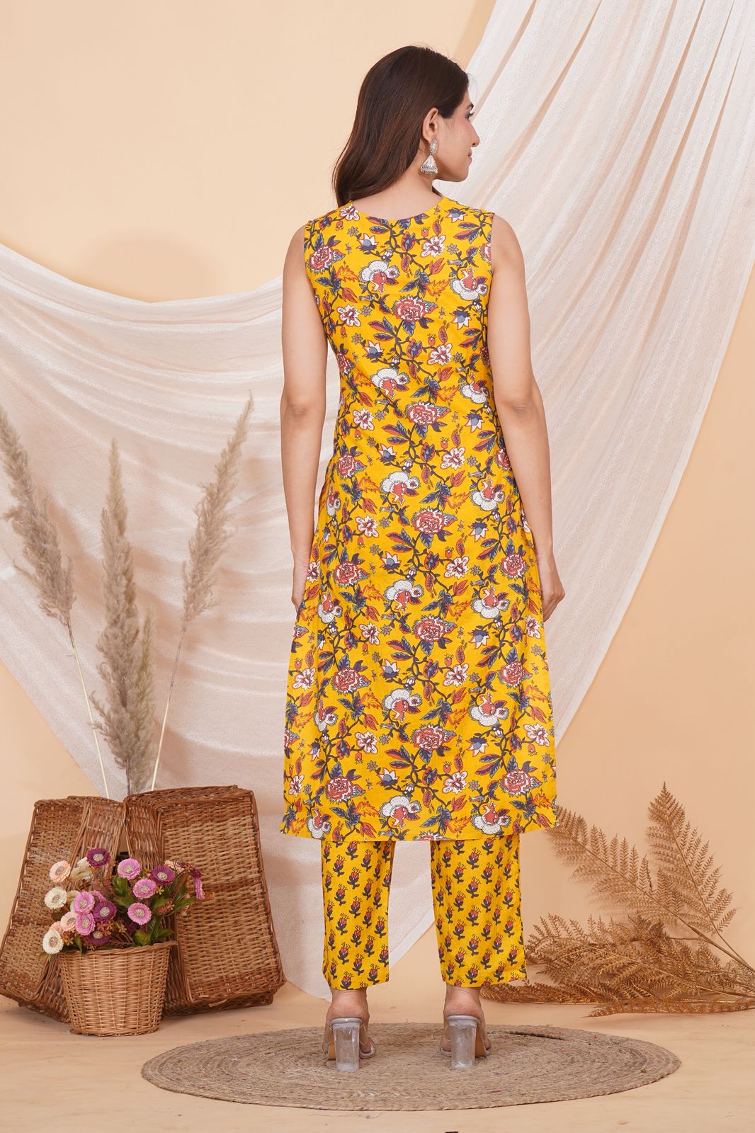 Yellow Sunlit Blossom Sleeveless Kurta Pant Set