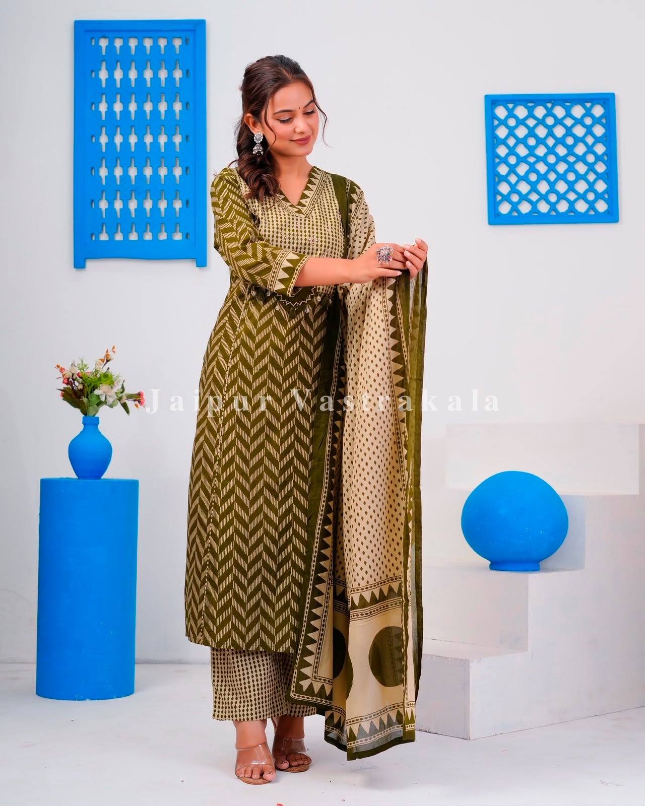 Olive Ikkat Strokes Cotton Dupatta Set