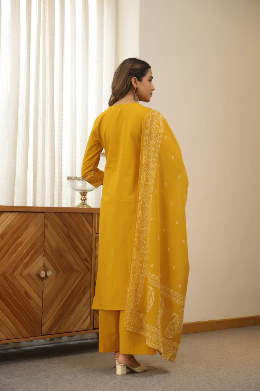 Yellow Paisley Cotton Dupatta Set
