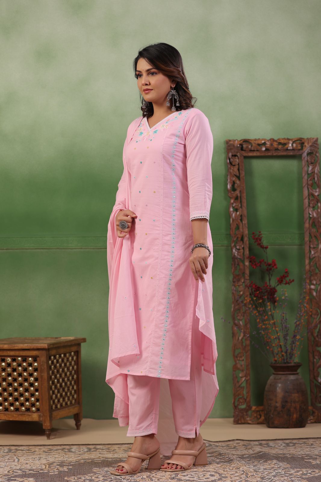 Pink Mist Thread Work Embroidery Suit