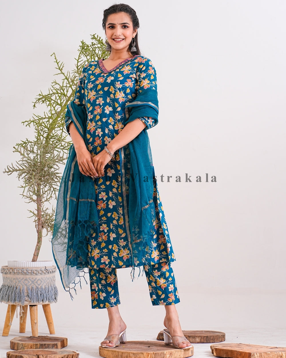 Turquoise Petal Kota Doriya Dupatta Suit