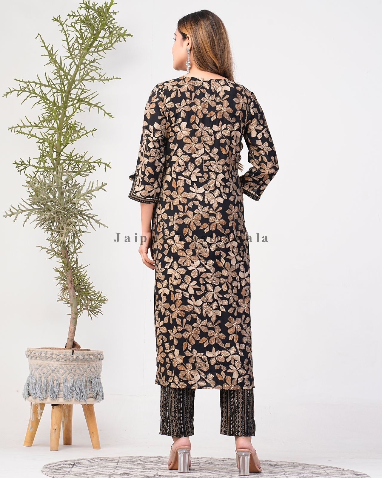 muslin silk suit