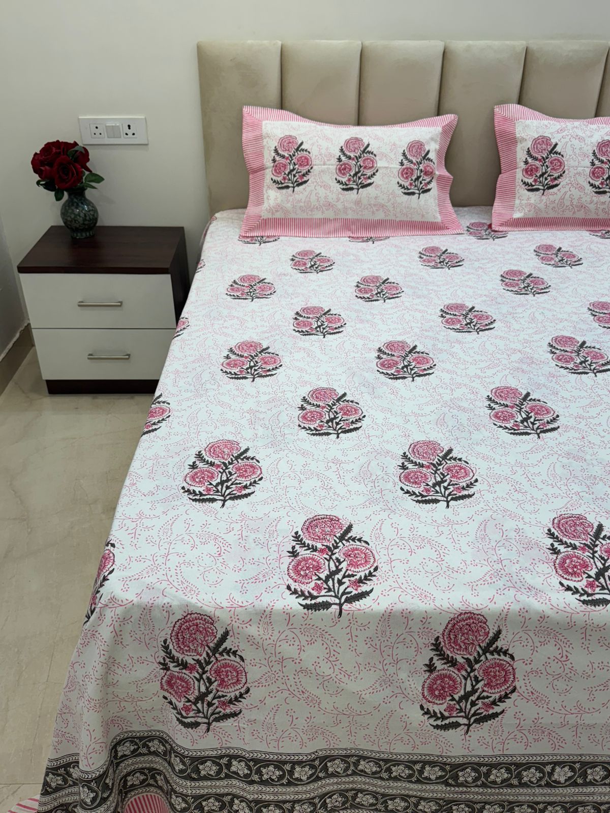 Pink Aura King Bedsheet with Pillow Covers