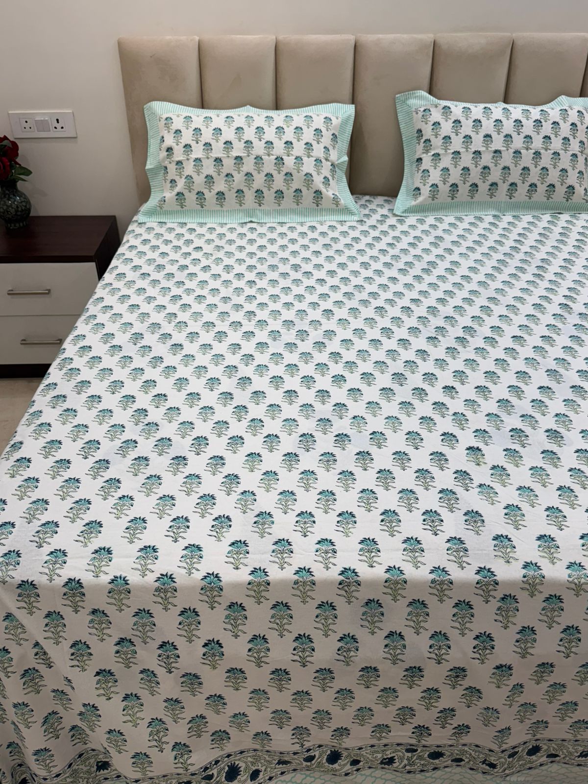 Azure Booti King Bedsheet with Pillow Covers