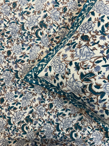 Floral Trellis King Bedsheet with Pillow Covers