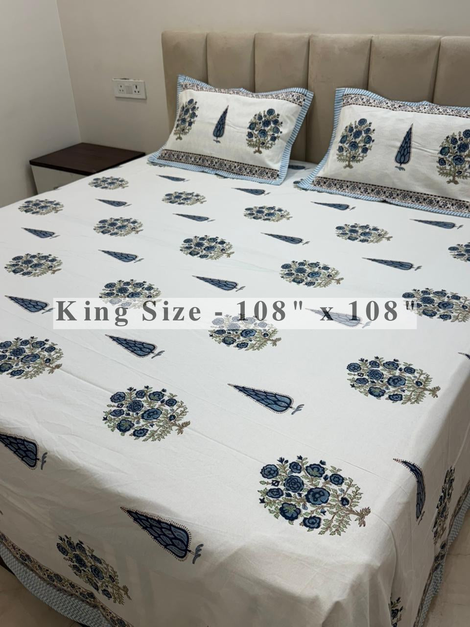 Blue Elegance King Bedsheet with Pillow Covers