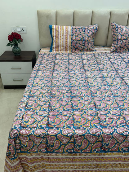 Teal Maze Double Bedsheet with Pillow Covers