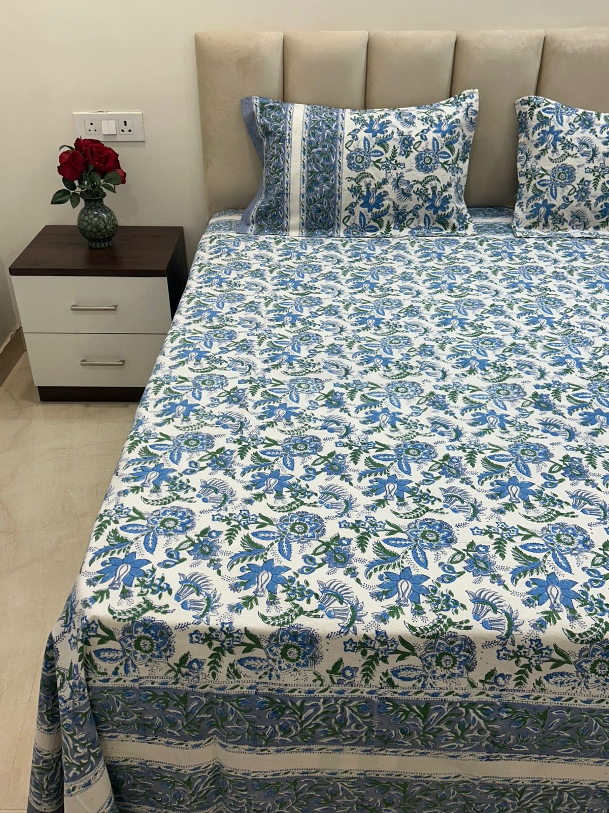 Blue Meadows Double Bedsheet with Pillow Covers