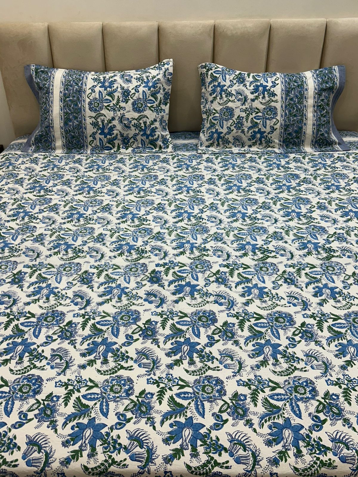 Blue Meadows Double Bedsheet with Pillow Covers