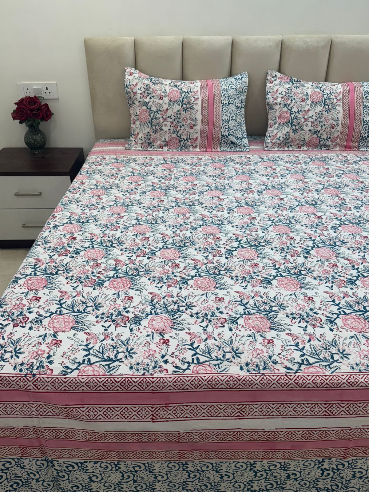 Pink Petals Framed Double Bedsheet with Pillow Covers