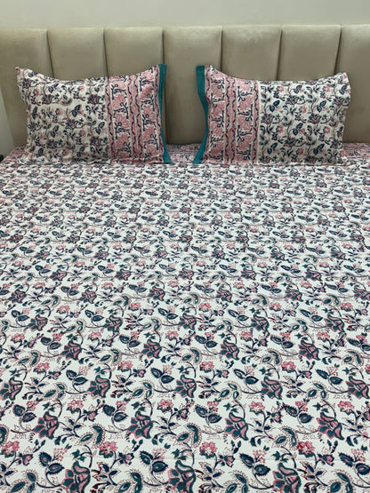 Gulbahar White Double Bedsheet with Pillow Covers