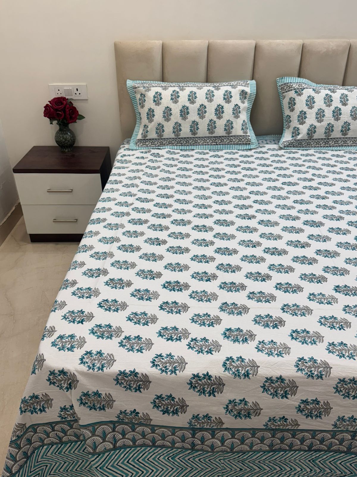 Azure Leaf Booti Double Bedsheet with Pillow Covers
