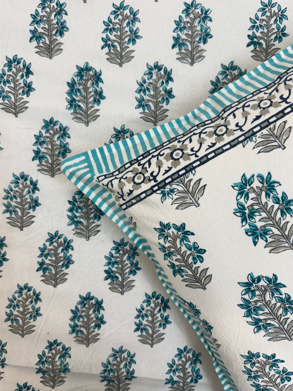 Azure Leaf Booti Double Bedsheet with Pillow Covers