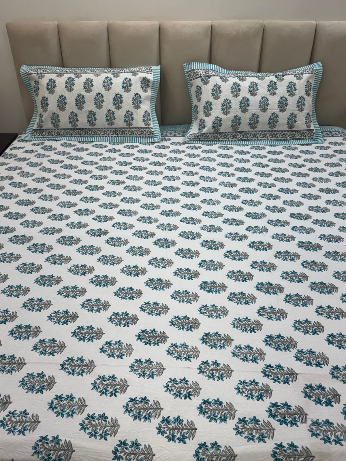 Azure Leaf Booti Double Bedsheet with Pillow Covers