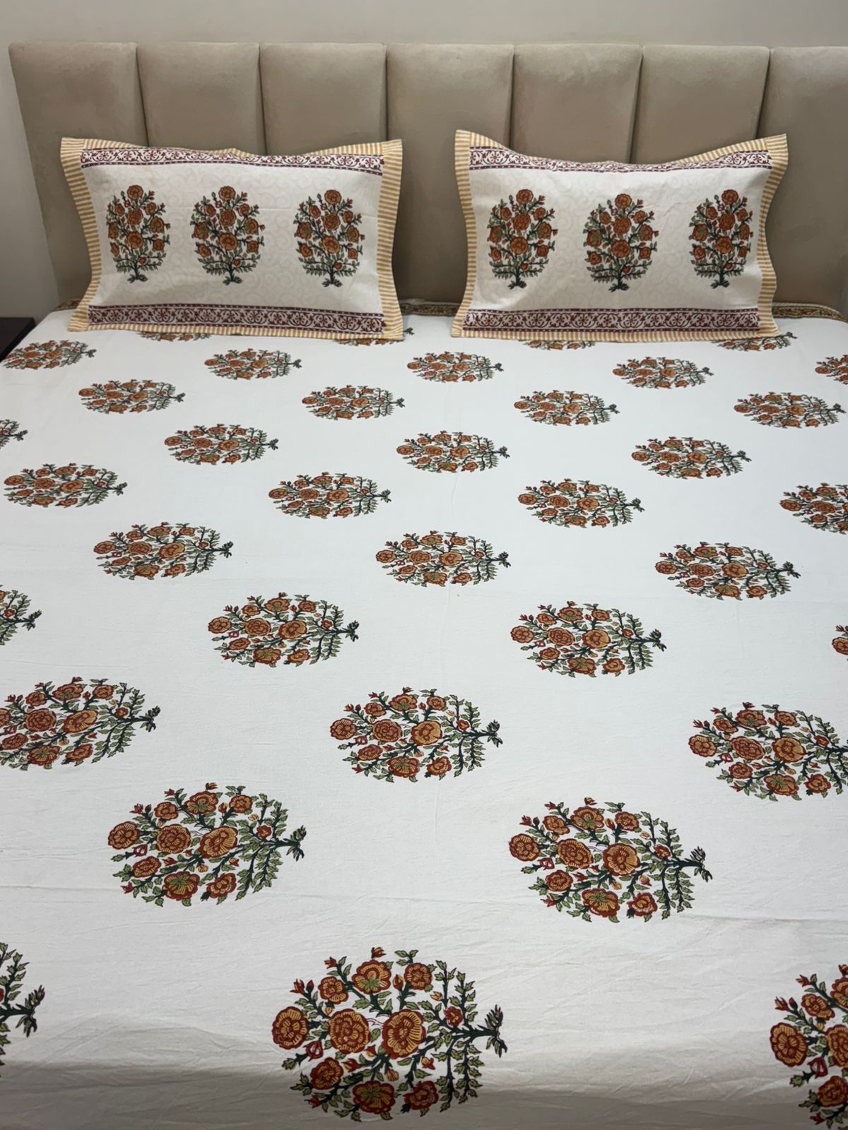 Amber Tree Boota Double Bedsheet with Pillow Covers