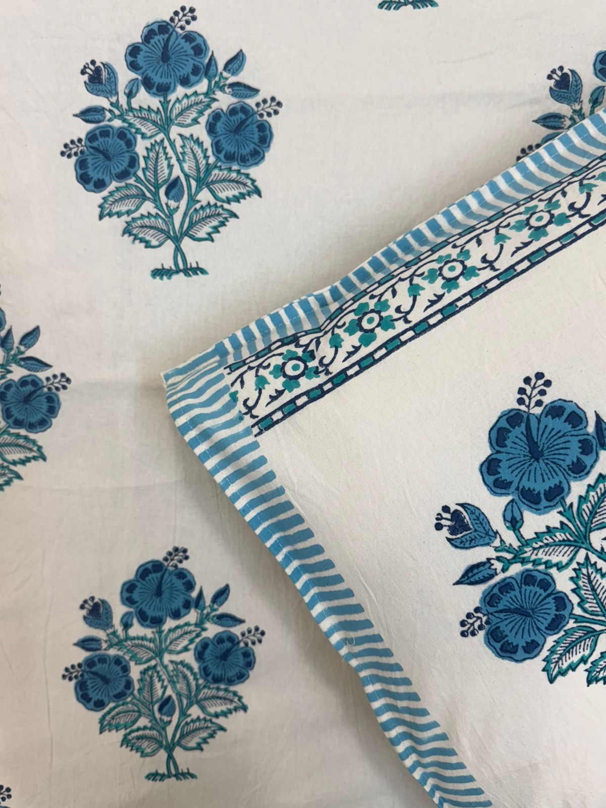 Blue Breeze Boota Double Bedsheet with Pillow Covers