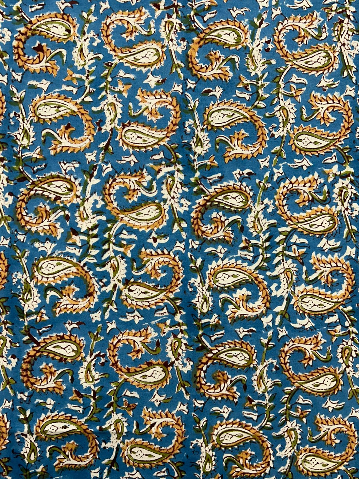 Blue Leafy Vein Double Bedsheet with Pillow Covers