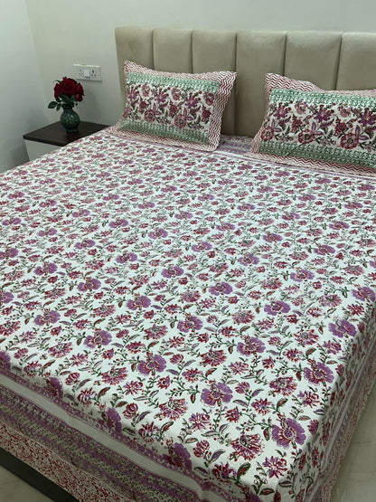 Lilac Love Double Bedsheet with Pillow Covers