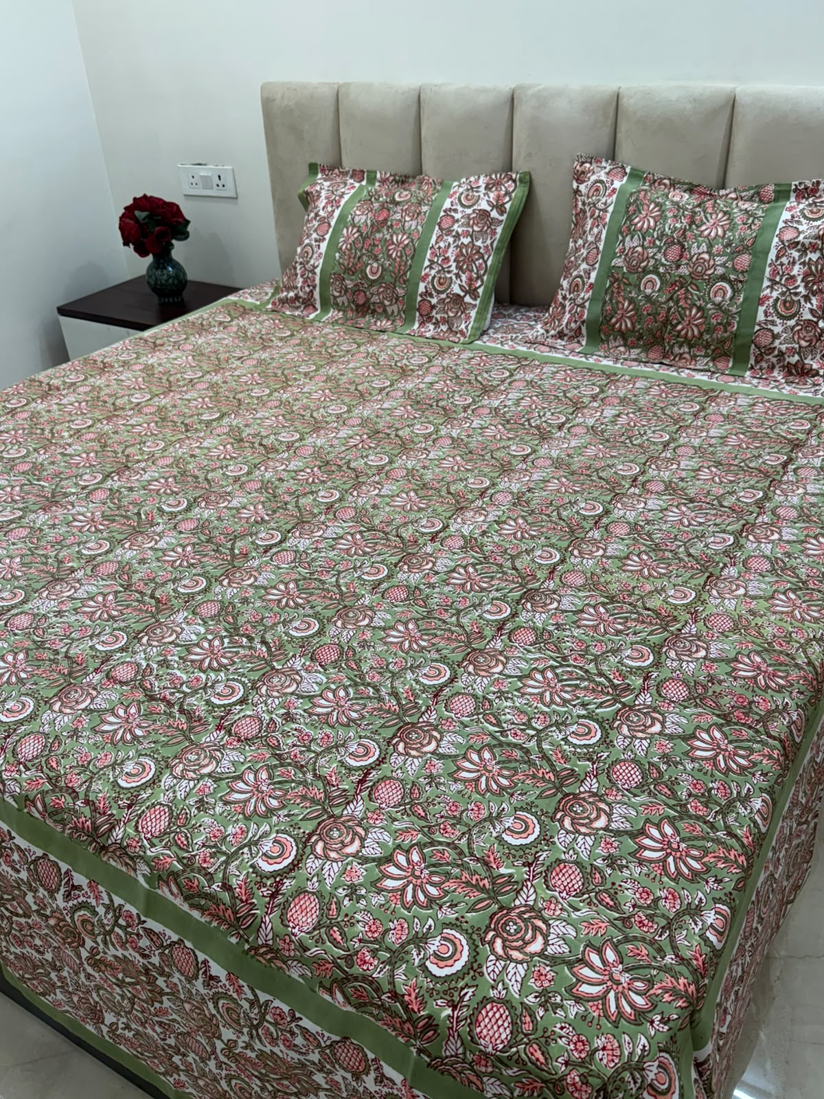 Green Peach Flora Double Bedsheet with Pillow Covers