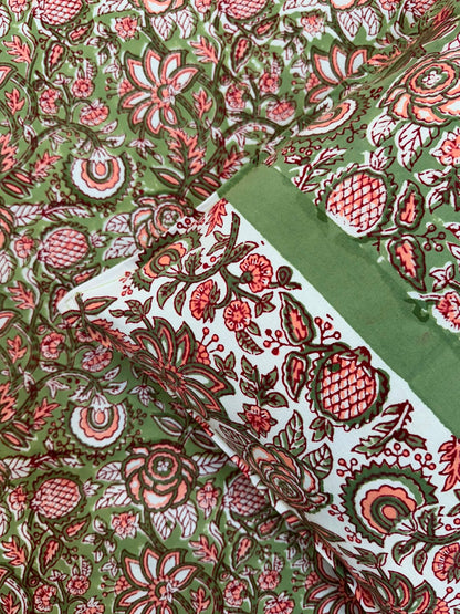 Green Peach Flora Double Bedsheet with Pillow Covers