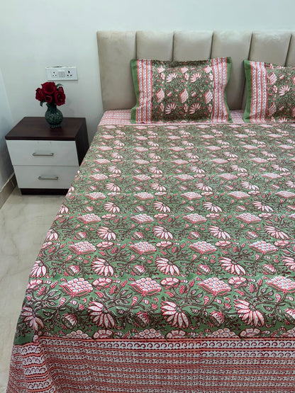 Green Peach Blossom Double Bedsheet with Pillow Covers