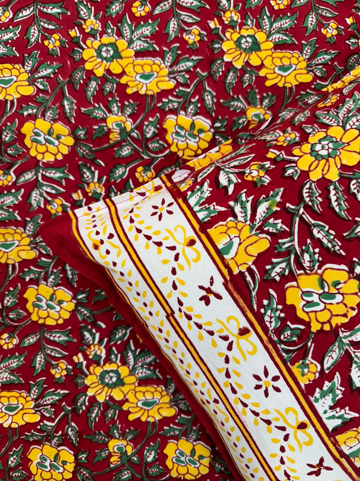 Red Yellow Glow Double Bedsheet with Pillow Covers