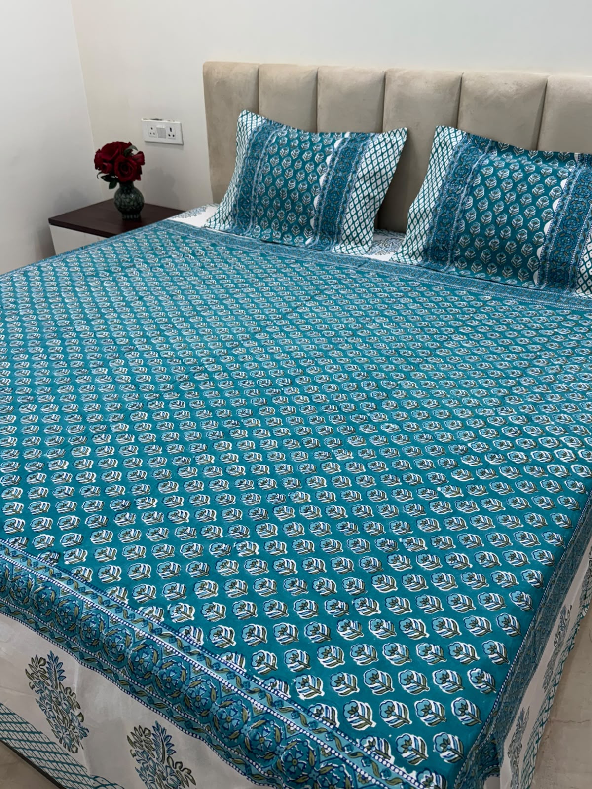 Teal Booti Double Bedsheet with Pillow Covers