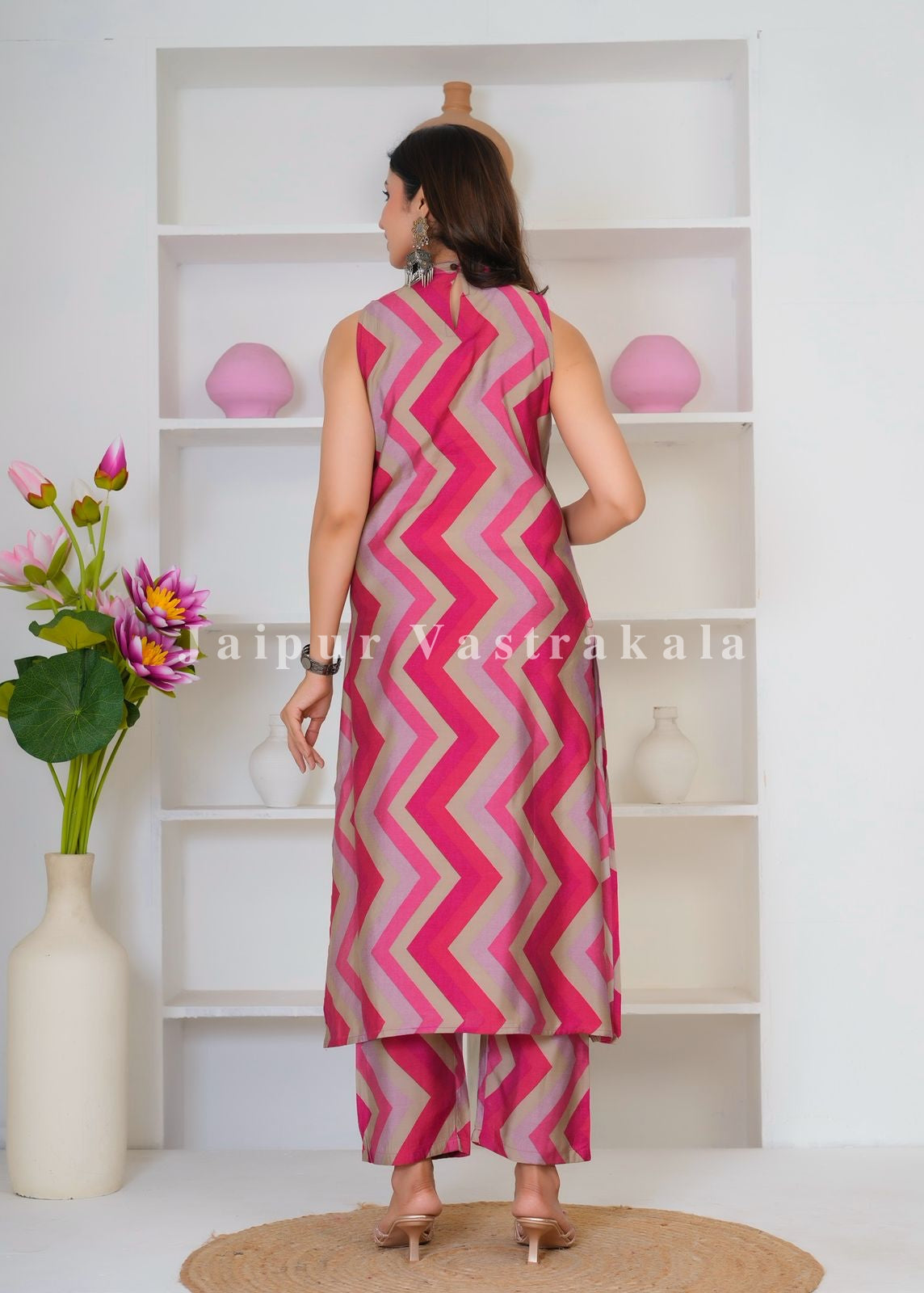 Cranberry ZigZag Muslin Sleeveless Kurta Coord