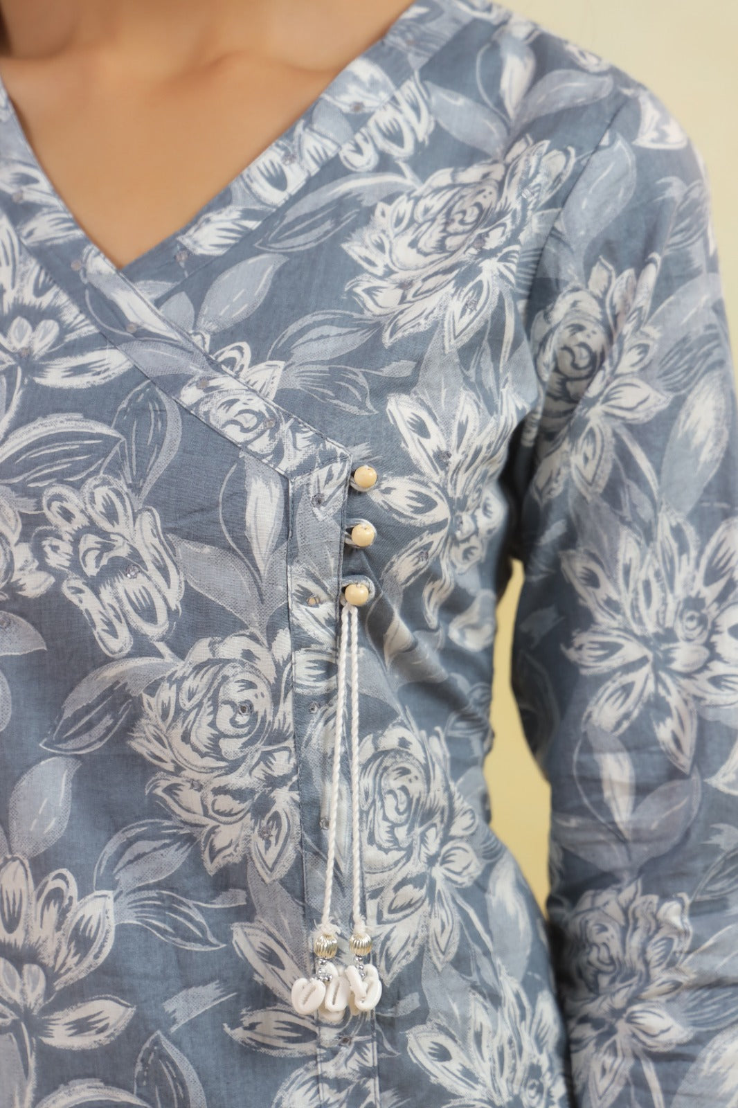 Gray Blooms Vein Angrakha Kurti