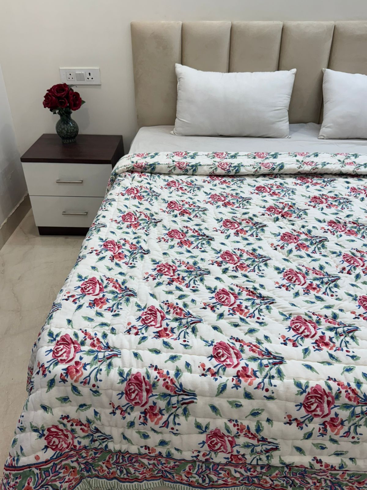 Rose Bouquet Reversible Double Bed Quilt