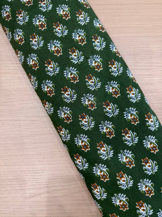 Green Citrus Buds Cotton Running Fabric