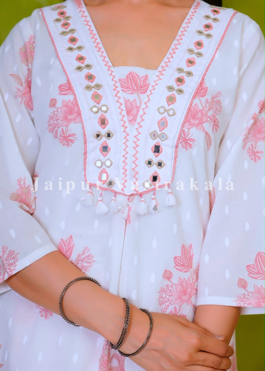 Soothing Peach Boota Cotton Dupatta Set