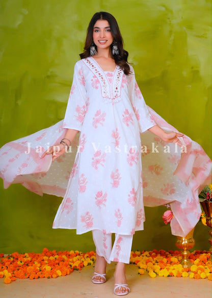 Soothing Peach Boota Cotton Dupatta Set