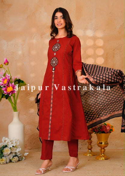 Maroon Mirror Patch A-line Cotton Dupatta Set