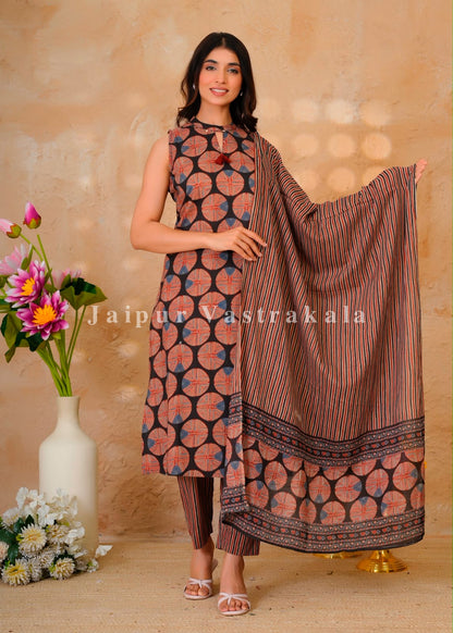 Ajrakh Orbits Sleeveless Cotton Dupatta Set