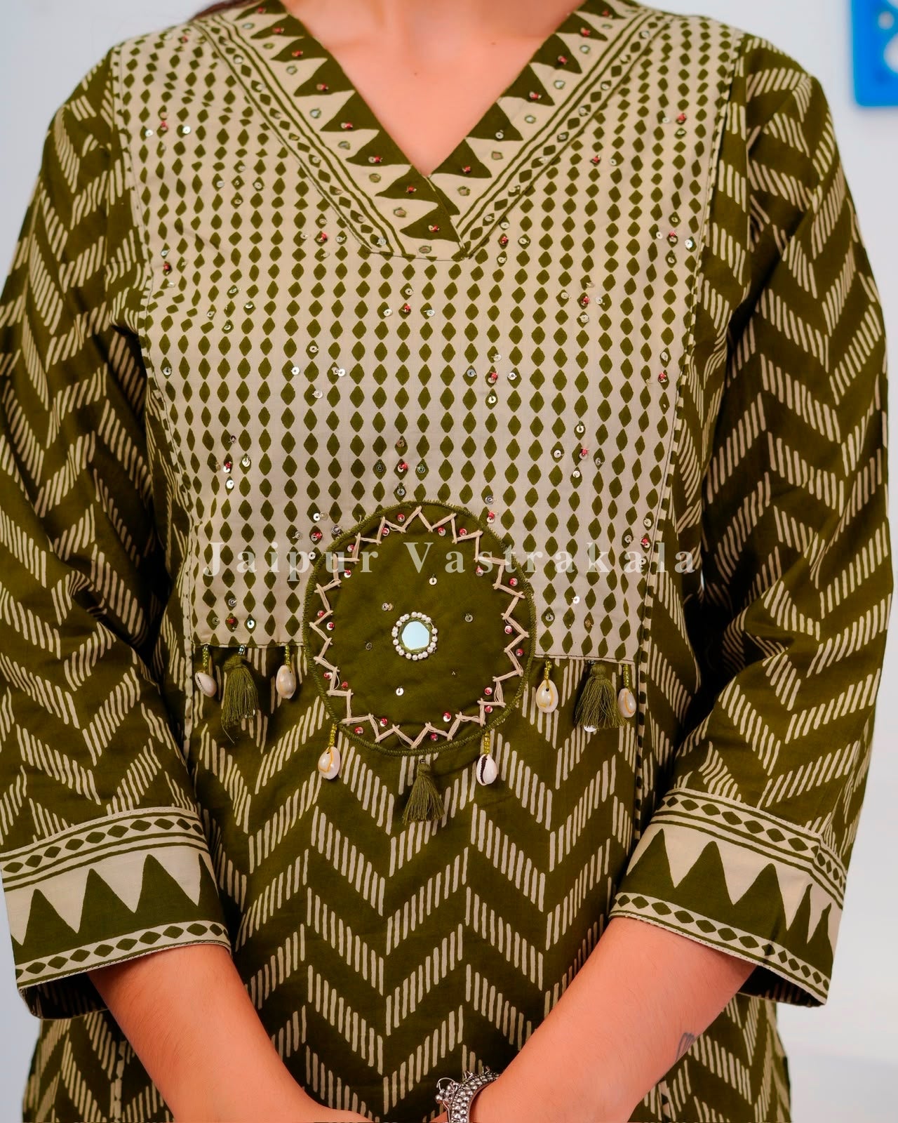 Olive Ikkat Strokes Cotton Dupatta Set