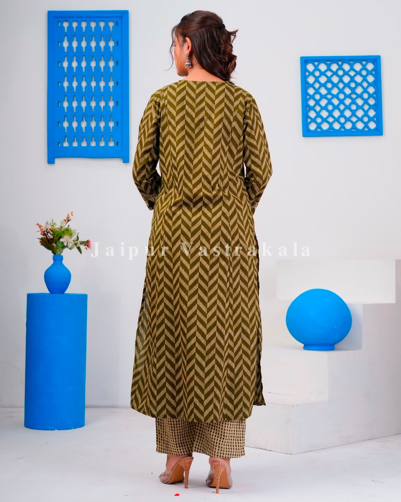 Olive Ikkat Strokes Cotton Dupatta Set